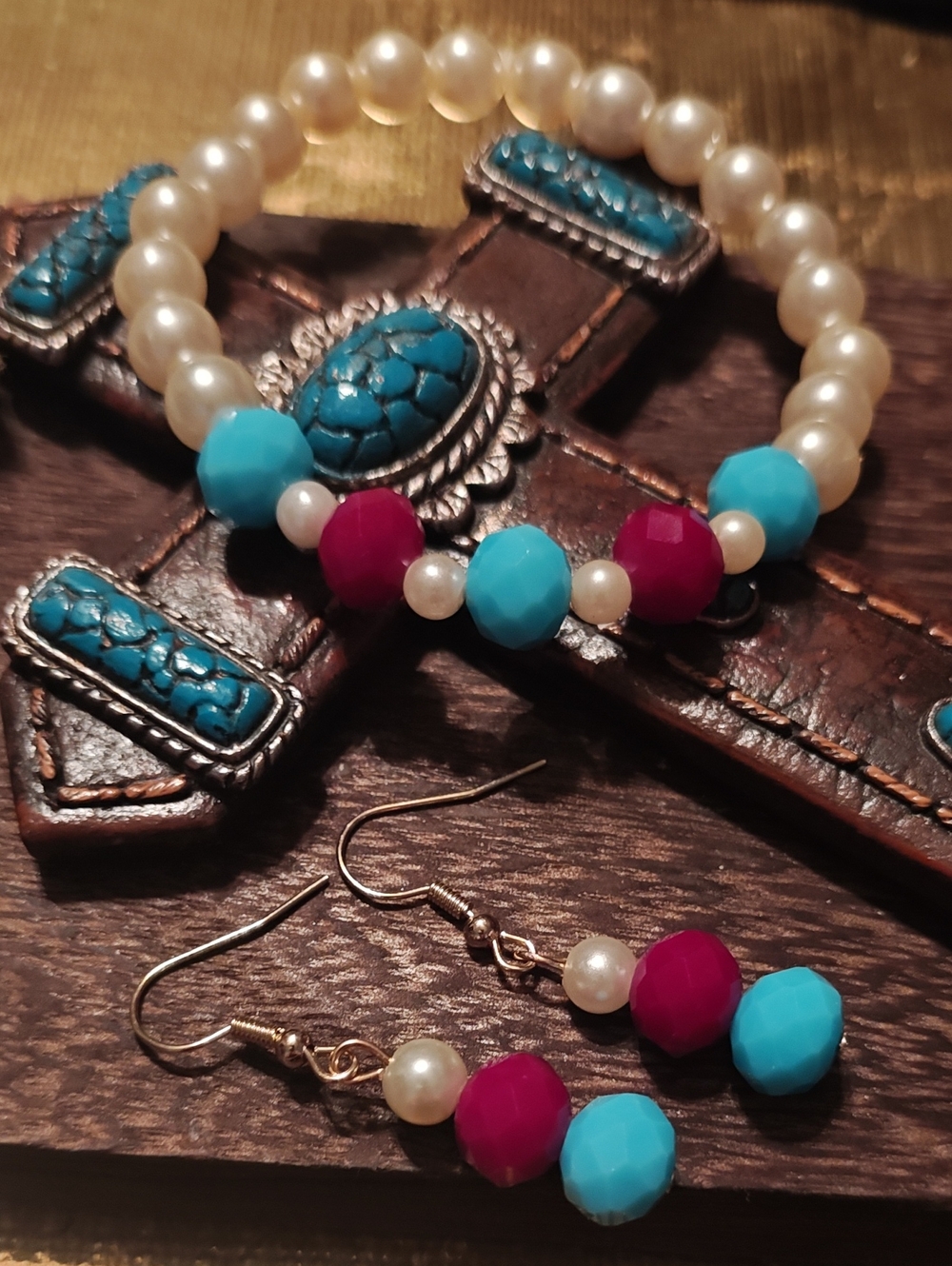 Handmade Pearl Stretch Bracelet & Dangle Earrings Set - Turquoise Blue & Magenta